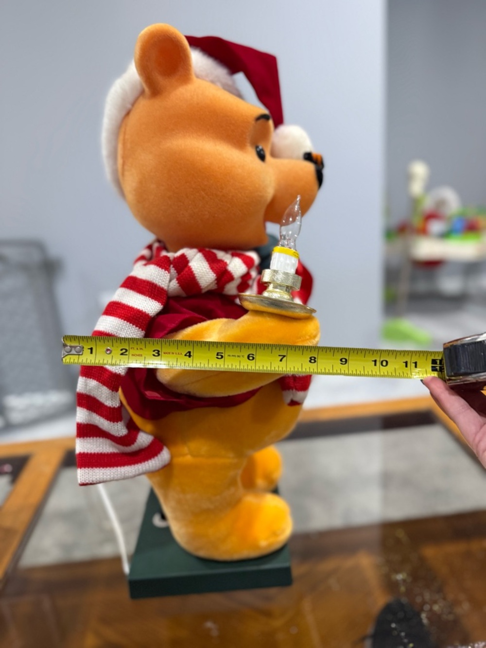 Winnie The Pooh 1996 Telco Disney Christmas 24” moving musical lighted figure - Picture 10 of 17